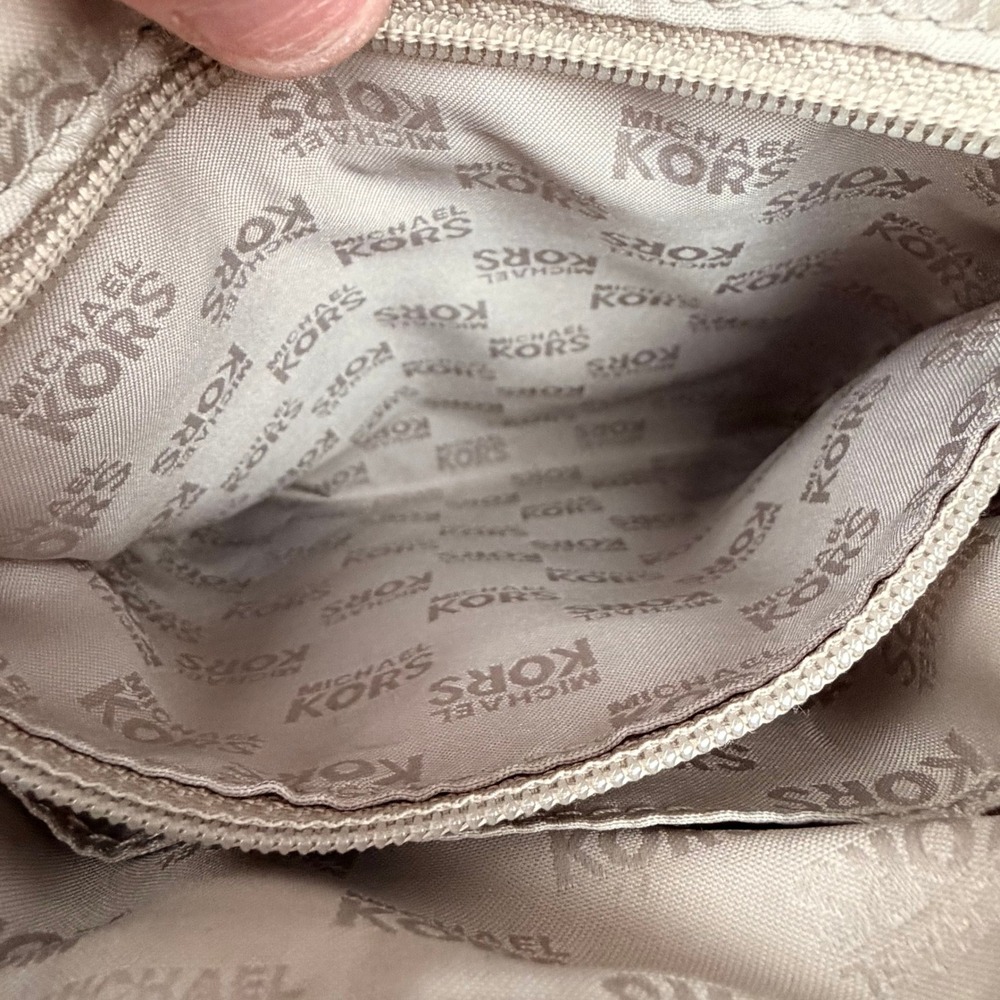 Michael Kors Bedford Crossbody Bag Vanilla Logo Signature Gold Hardware Buckle - Picture 8 of 11